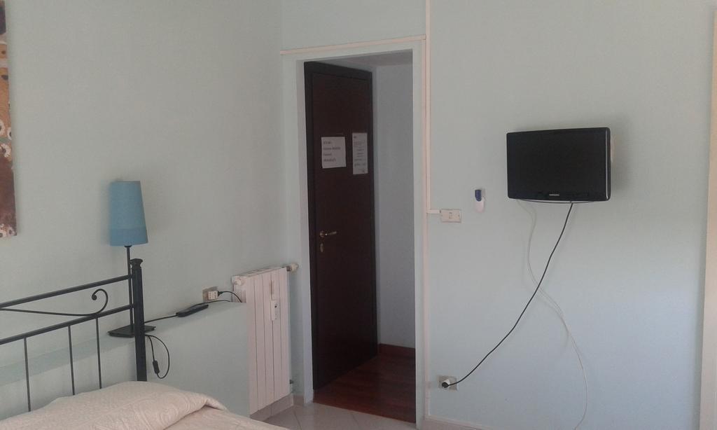 Casa Garbata Bed & Breakfast Рим Екстериор снимка