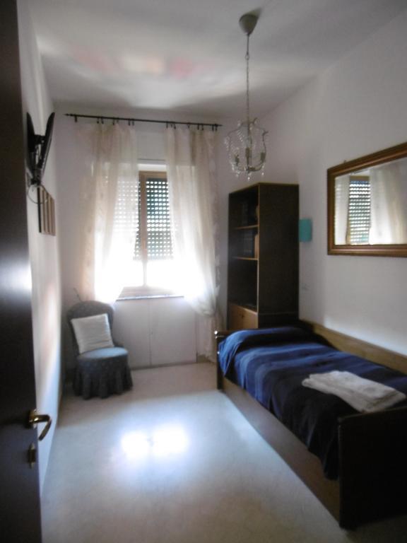 Casa Garbata Bed & Breakfast Рим Екстериор снимка