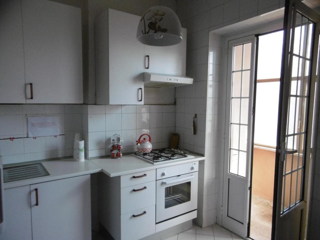 Casa Garbata Bed & Breakfast Рим Екстериор снимка