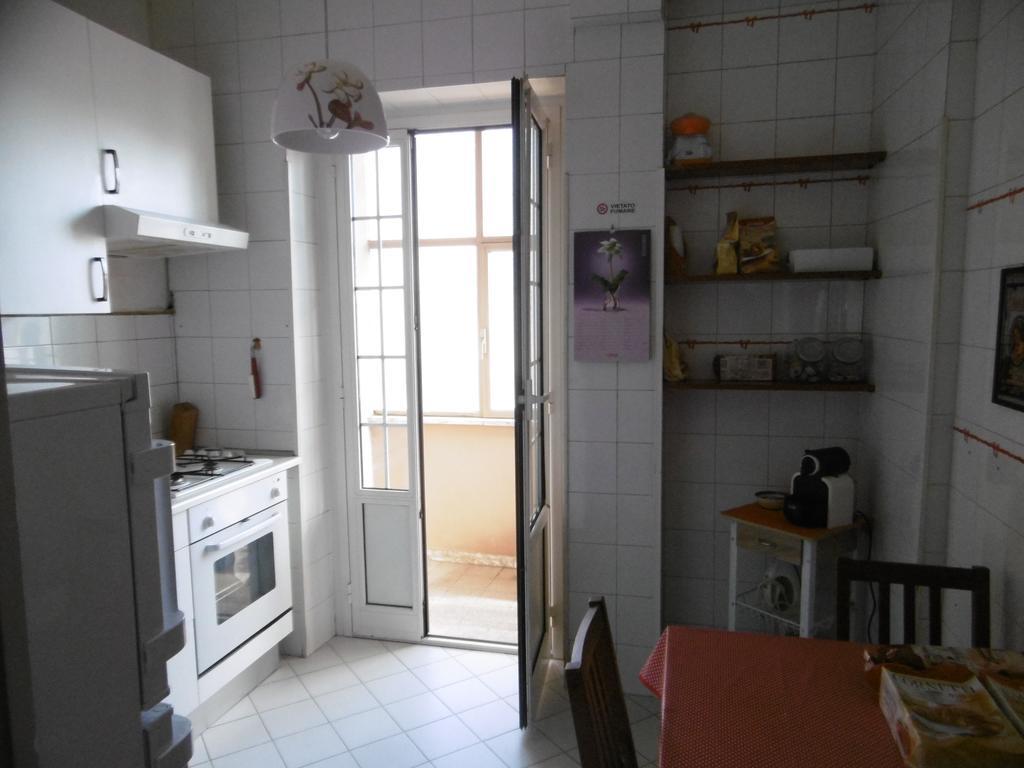 Casa Garbata Bed & Breakfast Рим Екстериор снимка